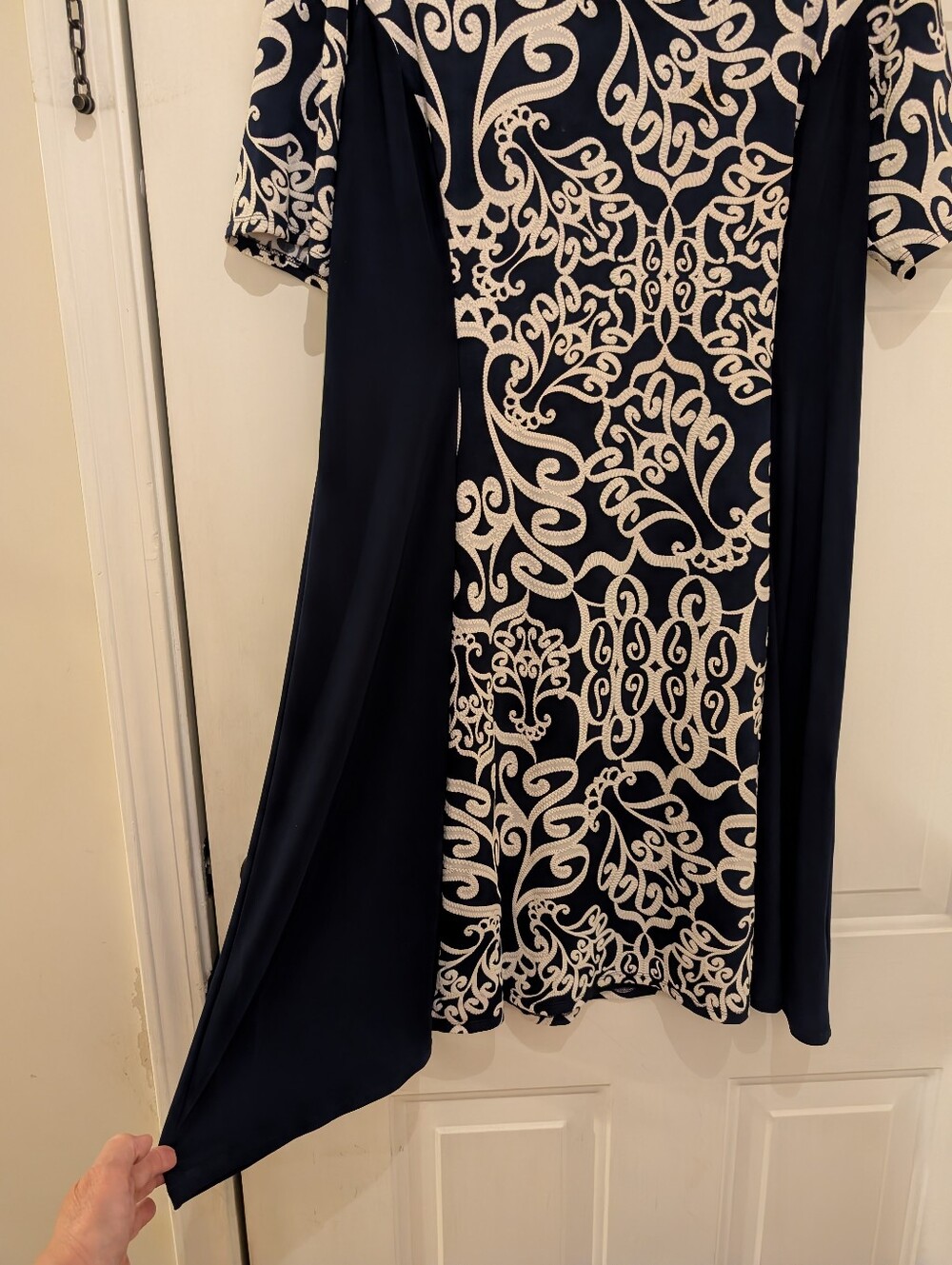 Sami & Jo Plus Women's Navy And White Geometric Pattern Midi Dress, 2X - Picture 8 of 8